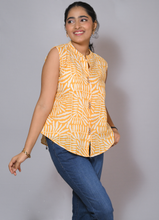 Load image into Gallery viewer, Women’s Sleeveless Yellow Abstract Print Cotton Button-Down Top