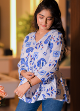 Load image into Gallery viewer, Blue &amp; White Floral Printed Cotton Top with Flared Hem