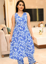 Load image into Gallery viewer, Summer-Friendly Stretch Rayon Kurta &amp; Bottom Set – Floral Blue (2-Piece Set)