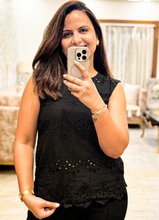 Load image into Gallery viewer, Pure Cotton Hakoba Sleeveless Top – Black