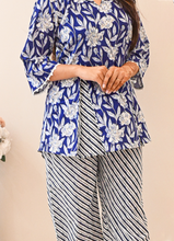 Load image into Gallery viewer, Floral Print Pure Cotton Co ord Set