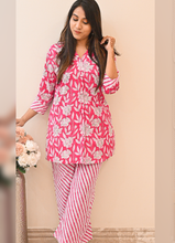 Load image into Gallery viewer, Floral Print Pure Cotton Co ord Set