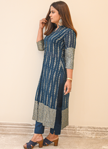 Midnight Blue Printed Georgette Kurta Set with Shantoon Pant