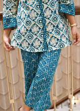 Load image into Gallery viewer, Blue Floral Printed Pure Cotton Co-ord Set (2-Piece)