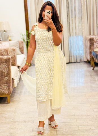 Ivory Embroidered Georgette Kurta Set with Chiffon Dupatta